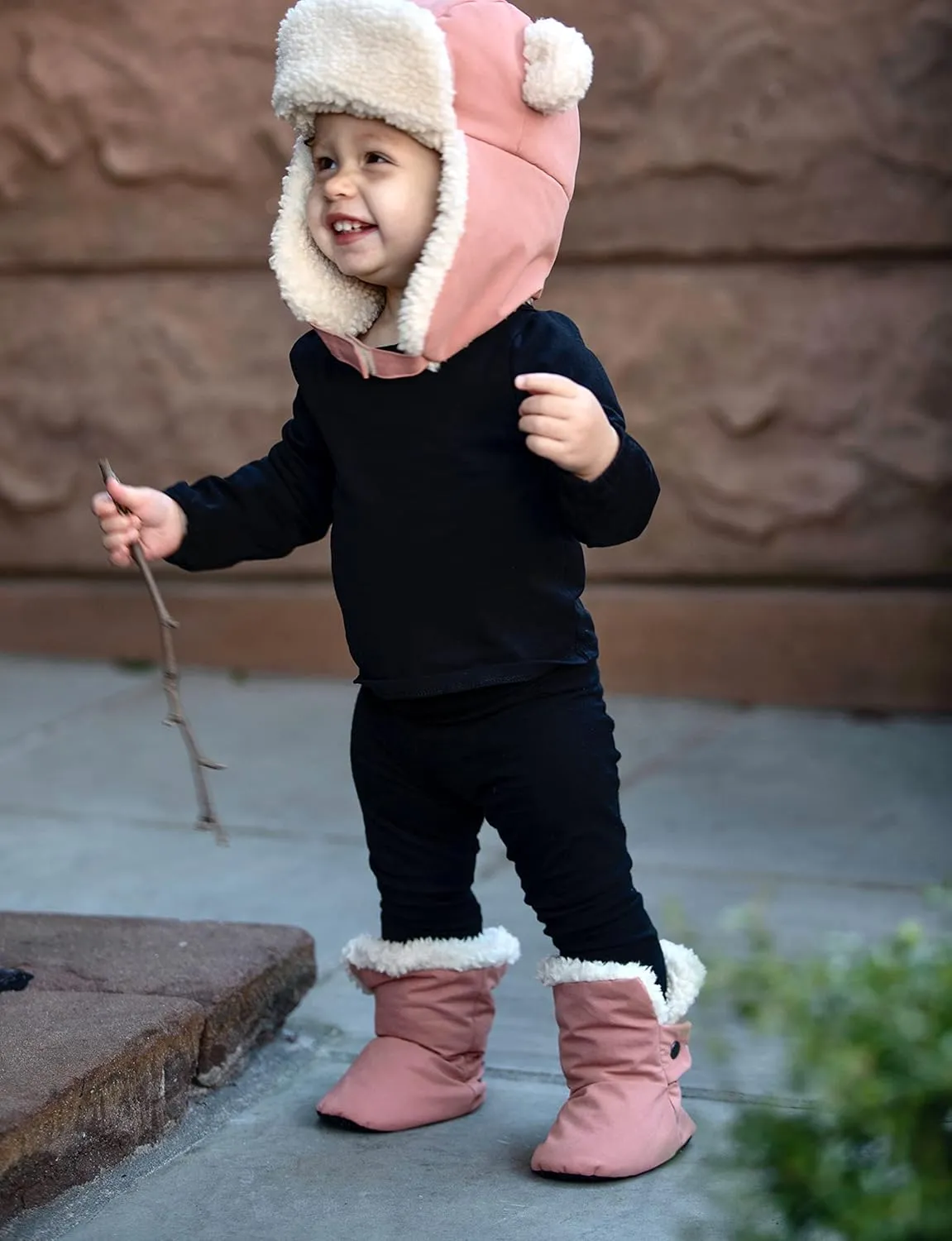 7AM Enfant Benji Baby Booties - Water Repellent Baby Shoes for Girls & Boys, Sherpa Lining Winter Baby Anti-Slip Sole Boots