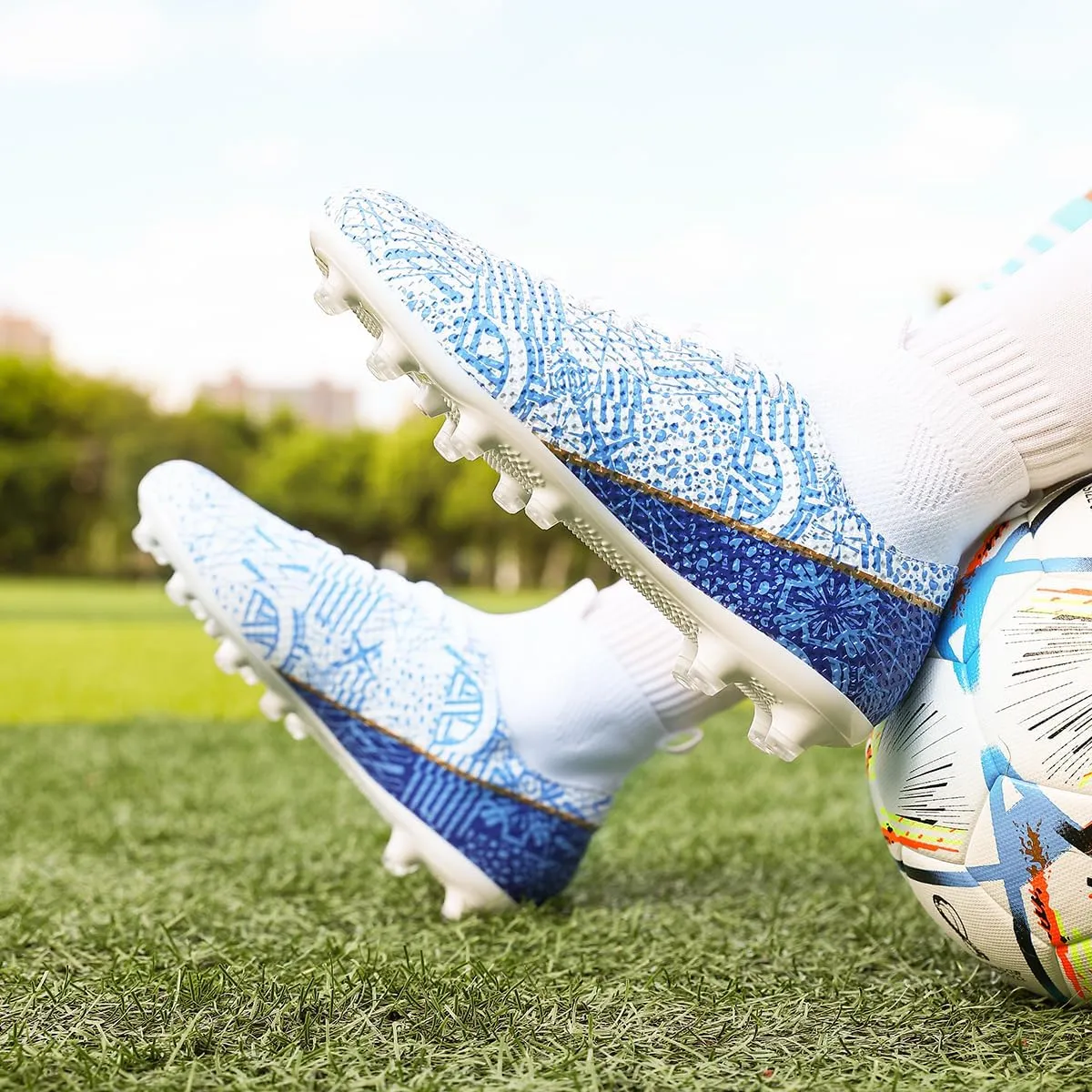 Adult Soccer Cleats Men Lightweight Football Boots Breathable Professional Sneaker Sport Athletic Ground Football Shoes