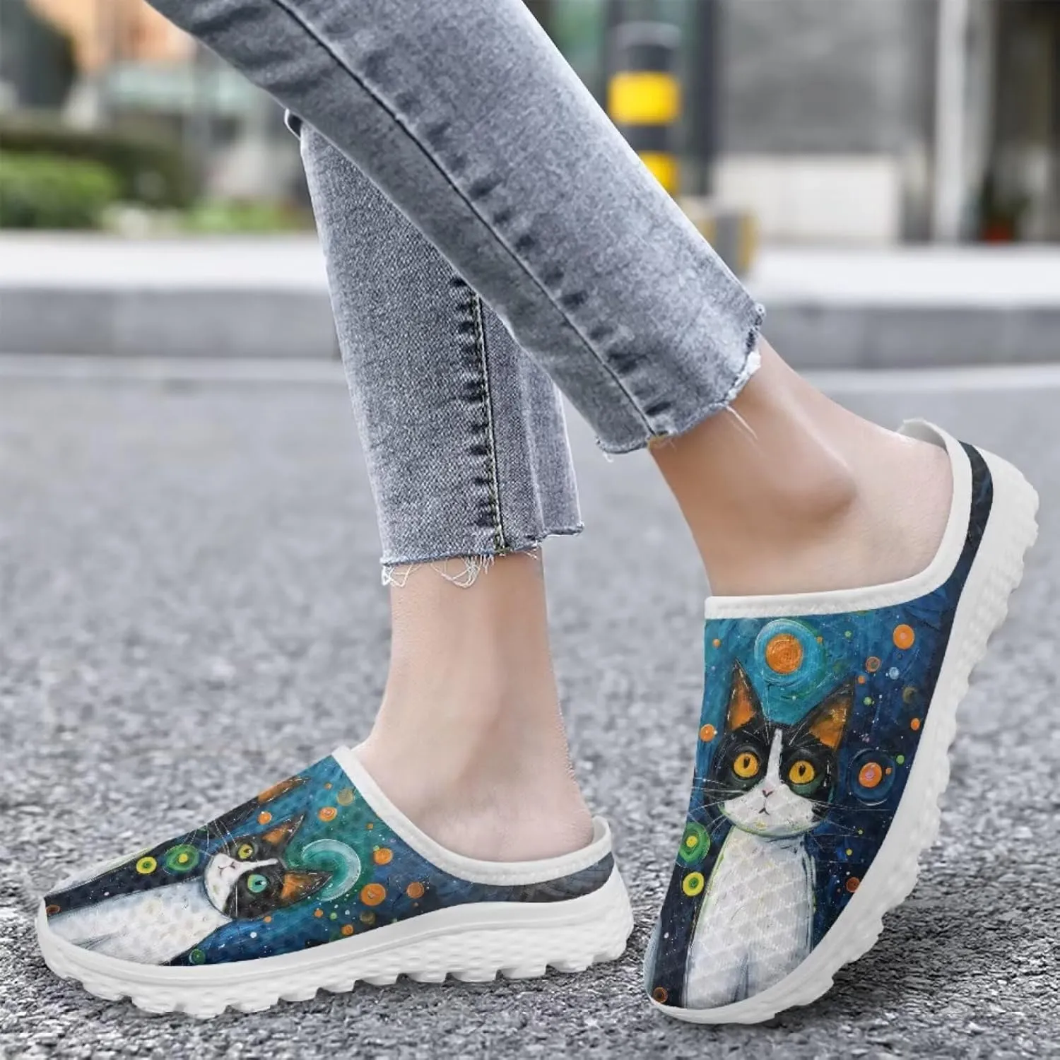 Cat Print Mule Shoes for Women Low Top Non Slip Garden Shoes Low Top Sneaker Breathable Casual Flats Mule Sneakers