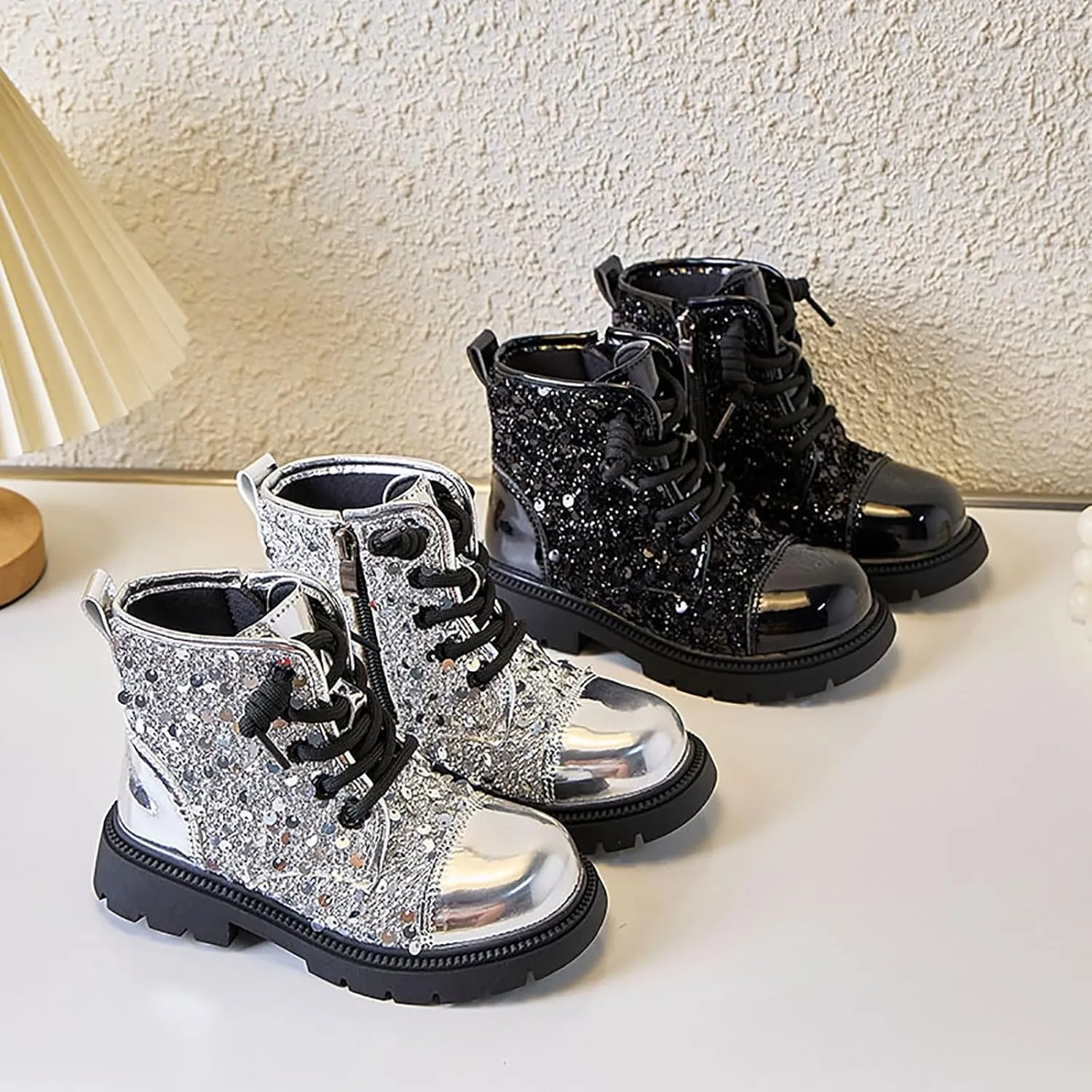 Girls Ankle Boots Kids Fashion Sequined Short Booties Casual Lace Up Platform Combat Boots Soft Sole Walking Shoes