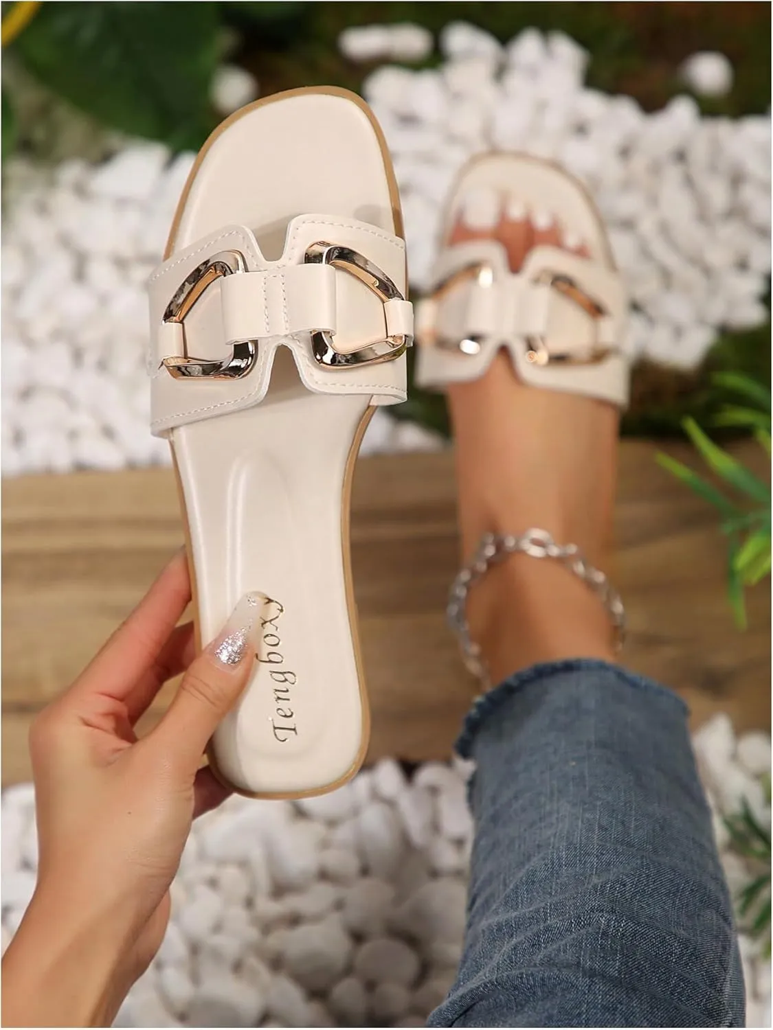 GORGLITTER Women's Summer Beach Flat Sandals 2025 Cute Comfy Slide Slip On Dressy Flats