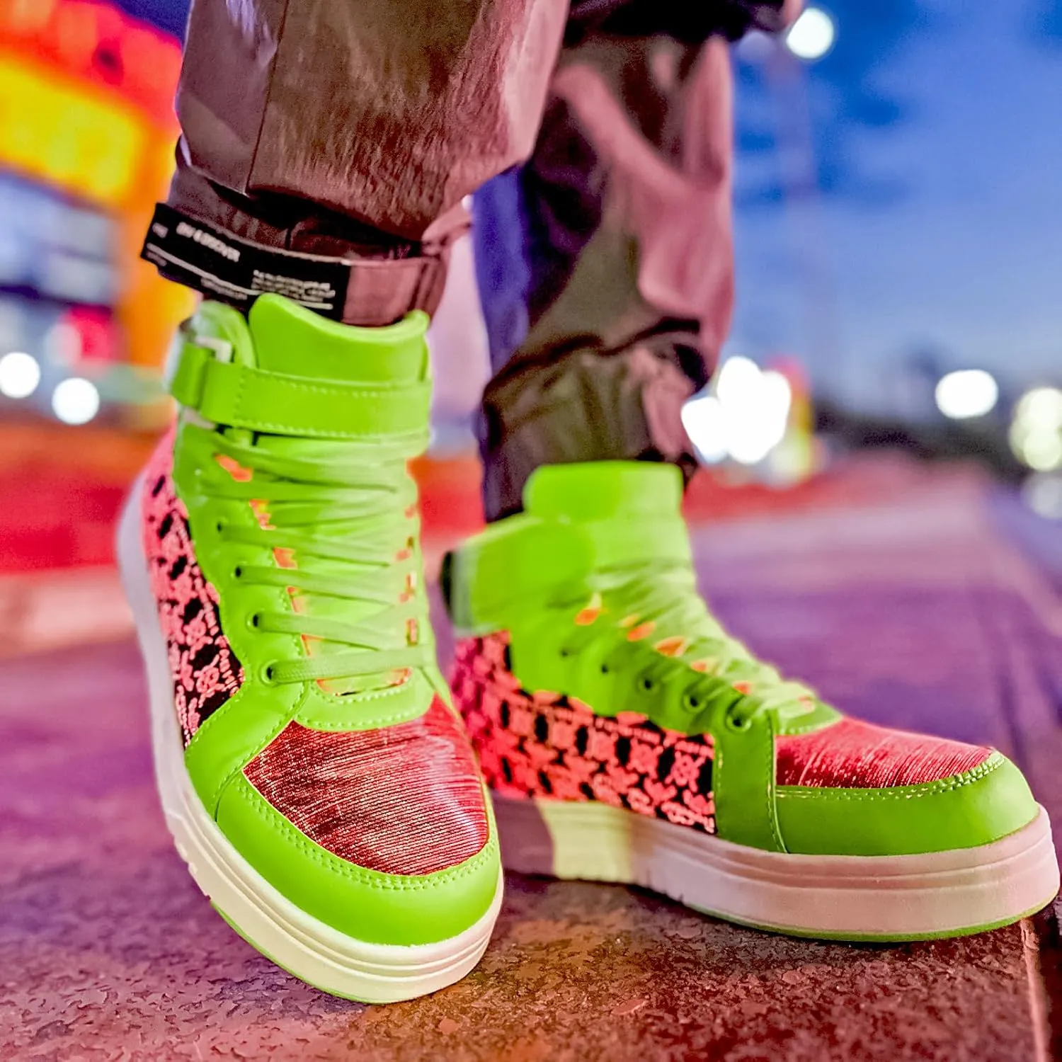 Hot Dingding Fiber Optic LED Shoes for Women Men Light Up Sneakers for Adult USB Charging Flashing Luminous Trainers Shoes