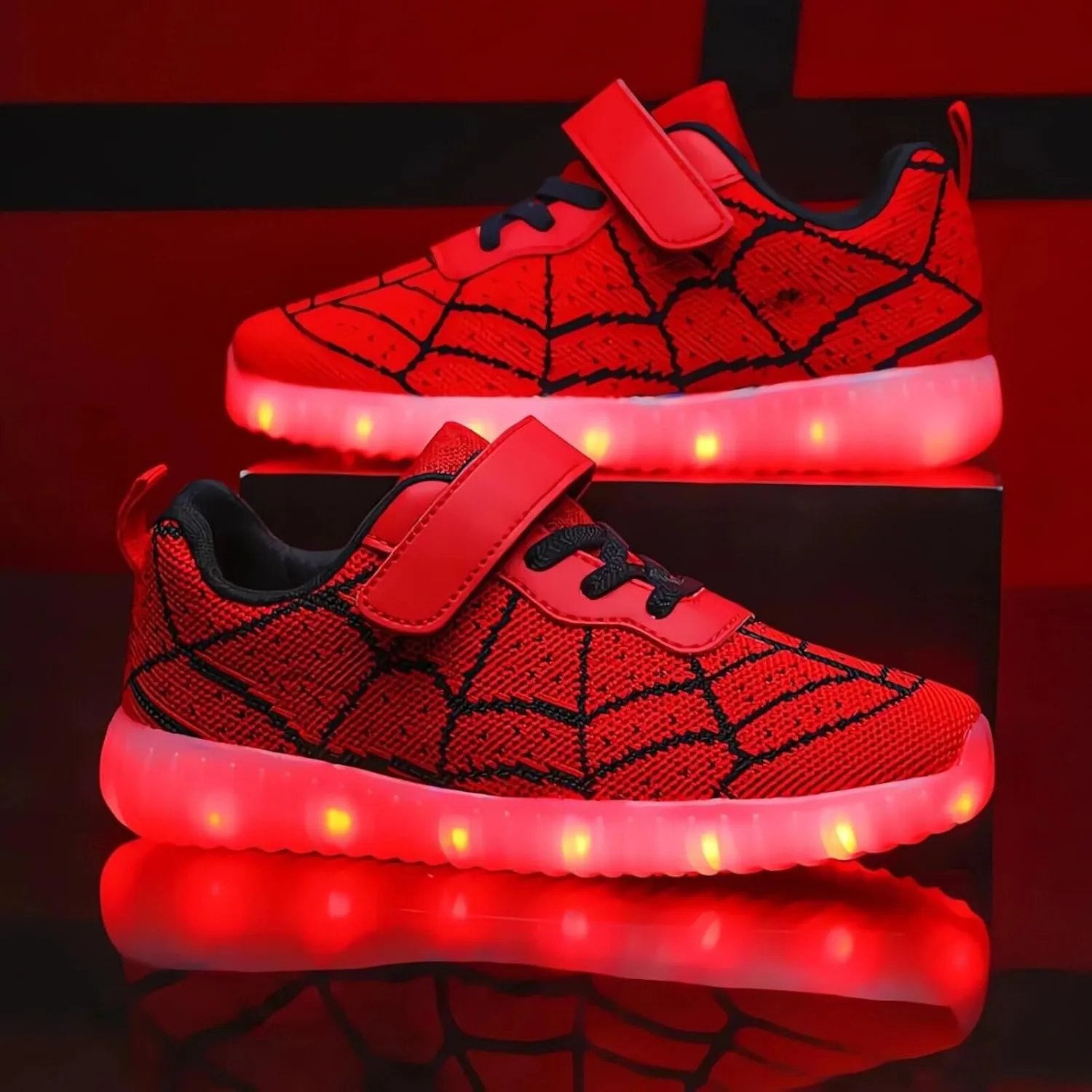 Kids LED Shoes Boys Girls Light Up Trainers Children USB Charging Flashing Sneakers Gift for Birthday Halloween Xmas