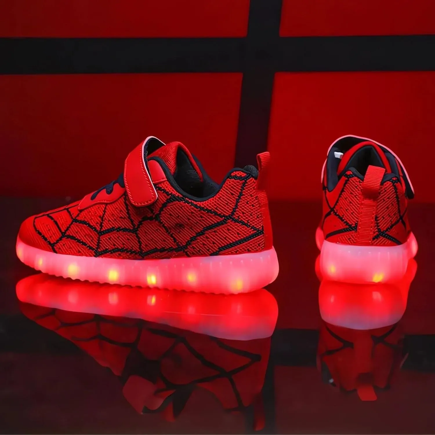 Kids LED Shoes Boys Girls Light Up Trainers Children USB Charging Flashing Sneakers Gift for Birthday Halloween Xmas