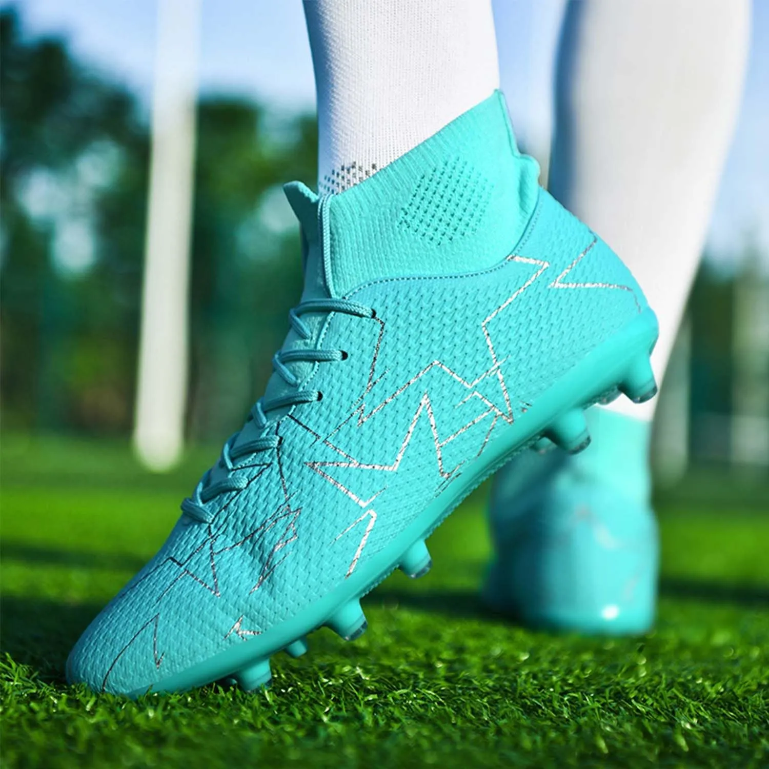MEBAMY Men's Soccer Shoes Cleats Professional High-Top Breathable Athletic Football Boots Outdoor/Indoor Professional Futsal Football Training Sneakers