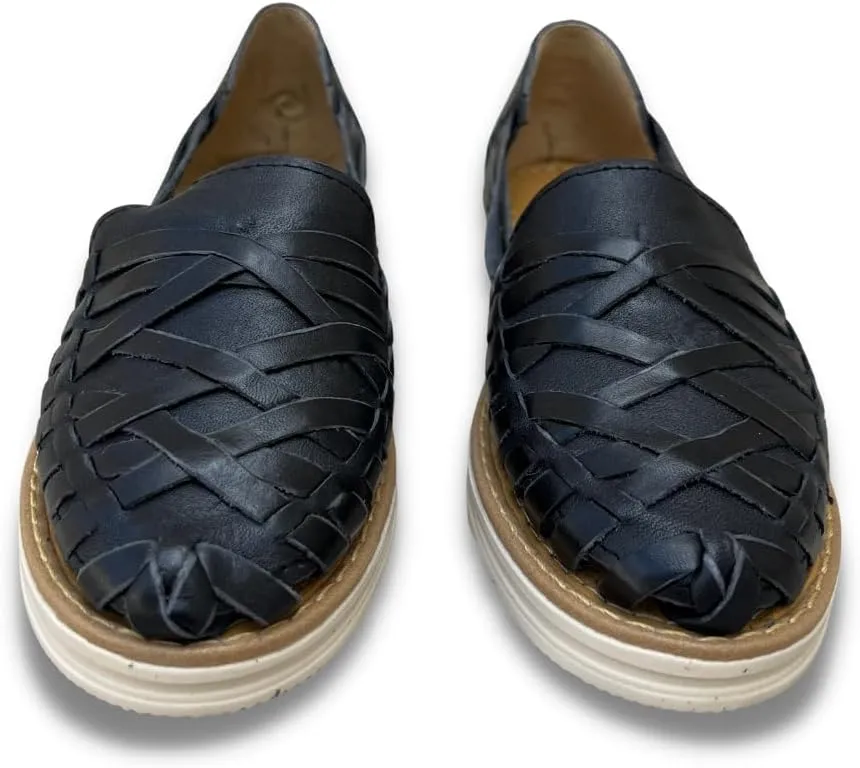 Mexico en la Piel Women's Handmade Leather Huarache Sandals – Genuine Leather, Closed Toe, Water-Resistant, Casual Slip-On Flats with Interlaced Straps – Available in Tan, Black, and Shedron