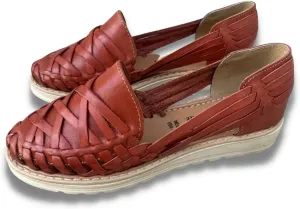 Mexico en la Piel Women's Handmade Leather Huarache Sandals – Genuine Leather, Closed Toe, Water-Resistant, Casual Slip-On Flats with Interlaced Straps – Available in Tan, Black, and Shedron