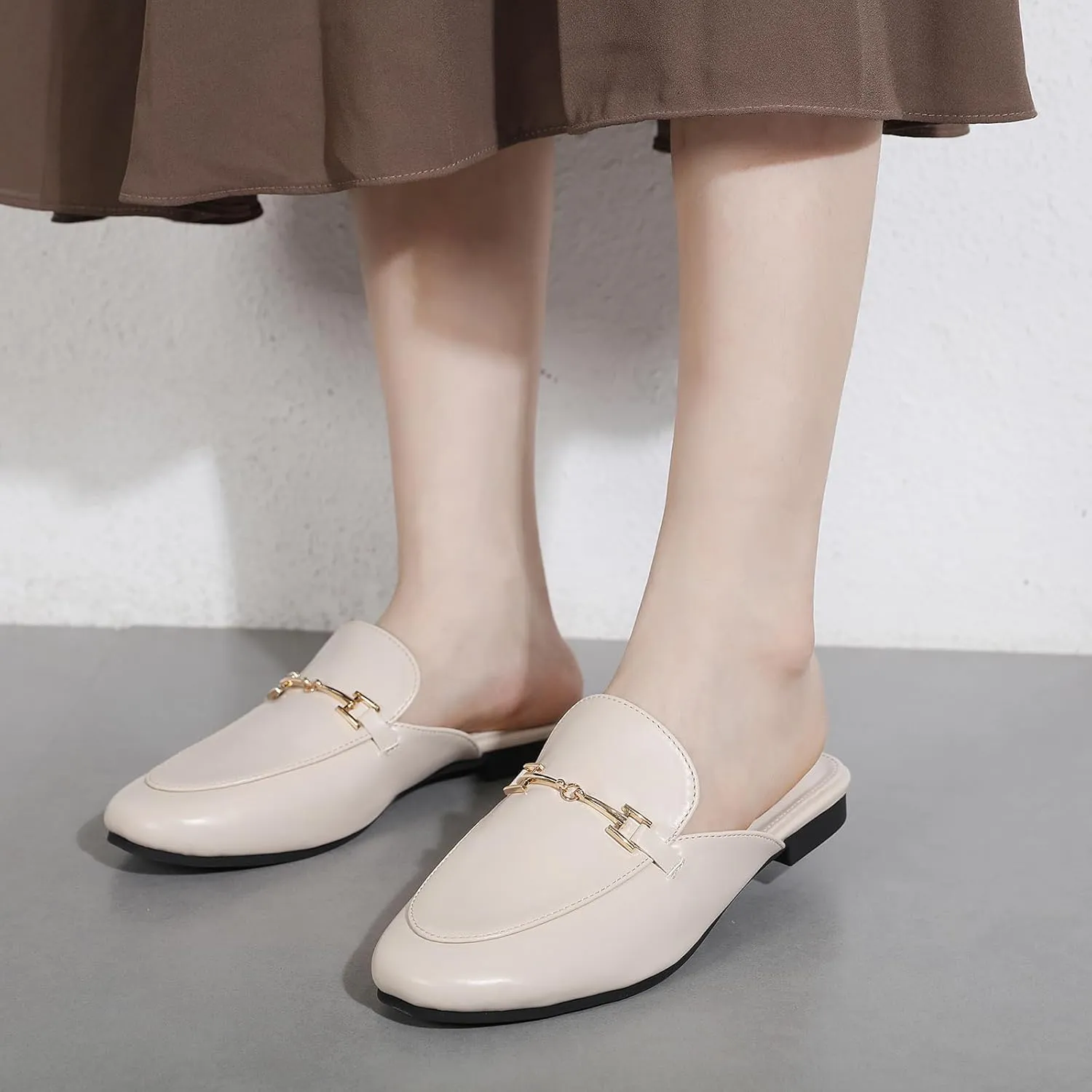 Mules for Women Flats Round Toe Womens Mules Buckle Slip on Slides Backless Loafer Shoes