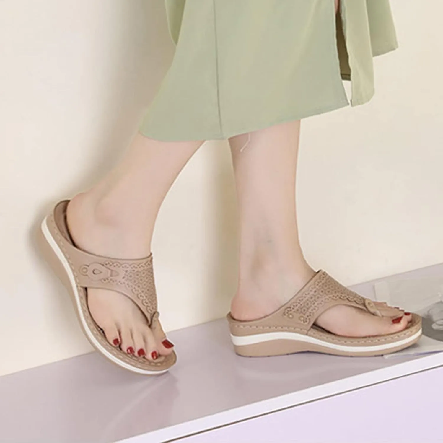 oiangi Summer Womens Clip Toe Flip Flops Sandals Fashion Casual Thong Strap Slip-on Wedge Slipper Lightweight Comfy Massage Soft Bottom Beach Shoes