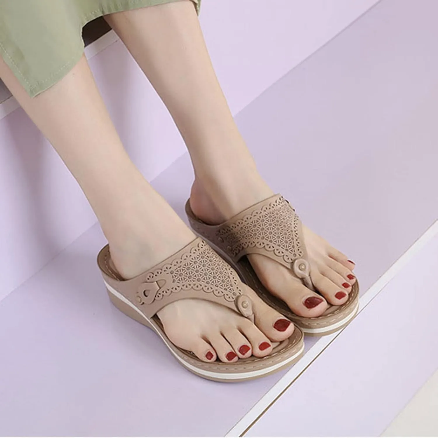 oiangi Summer Womens Clip Toe Flip Flops Sandals Fashion Casual Thong Strap Slip-on Wedge Slipper Lightweight Comfy Massage Soft Bottom Beach Shoes