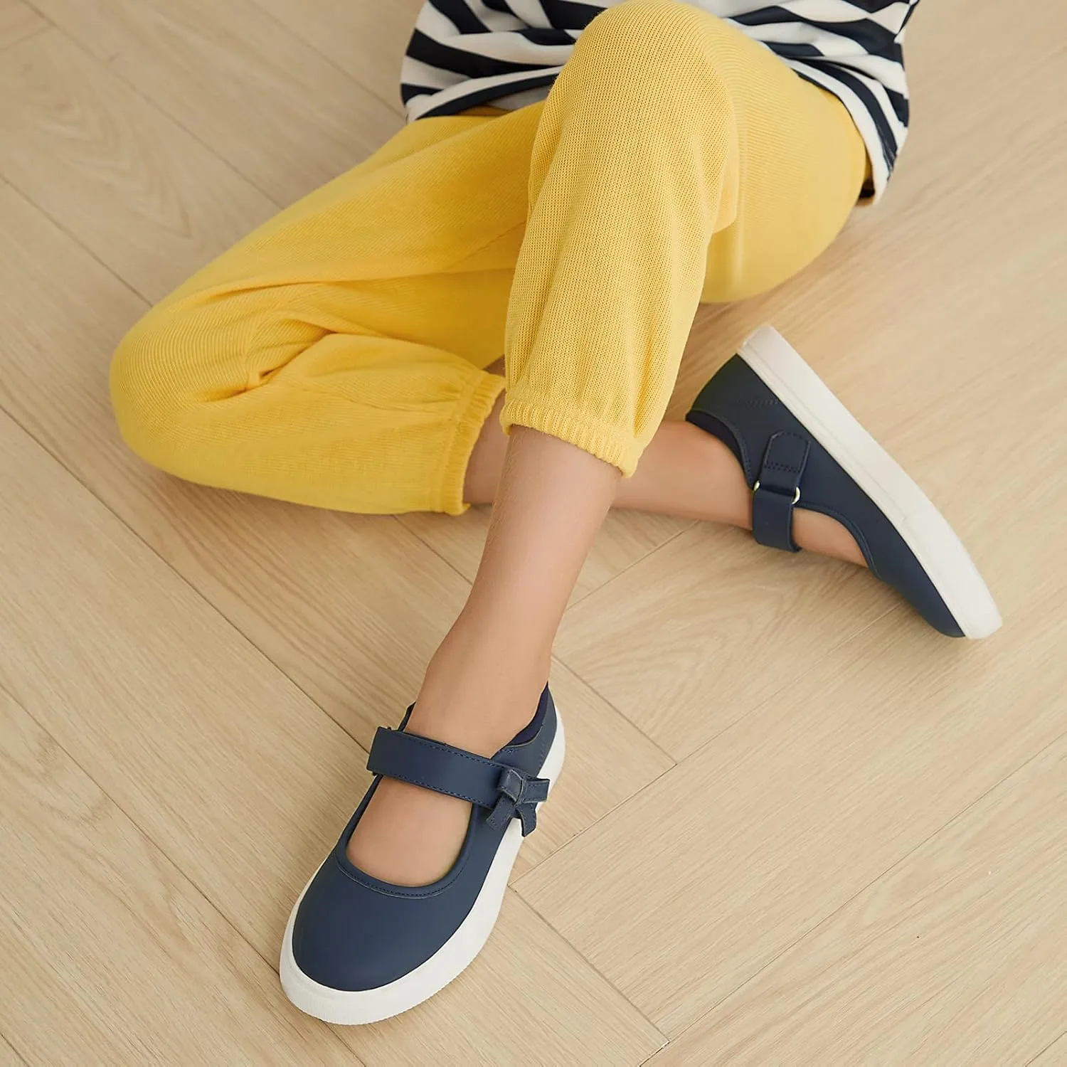Rihero Girls Sneakers Kids School Uniform Mary Jane Shoes Casual Walking Shoes for Toddler Little Big Kids