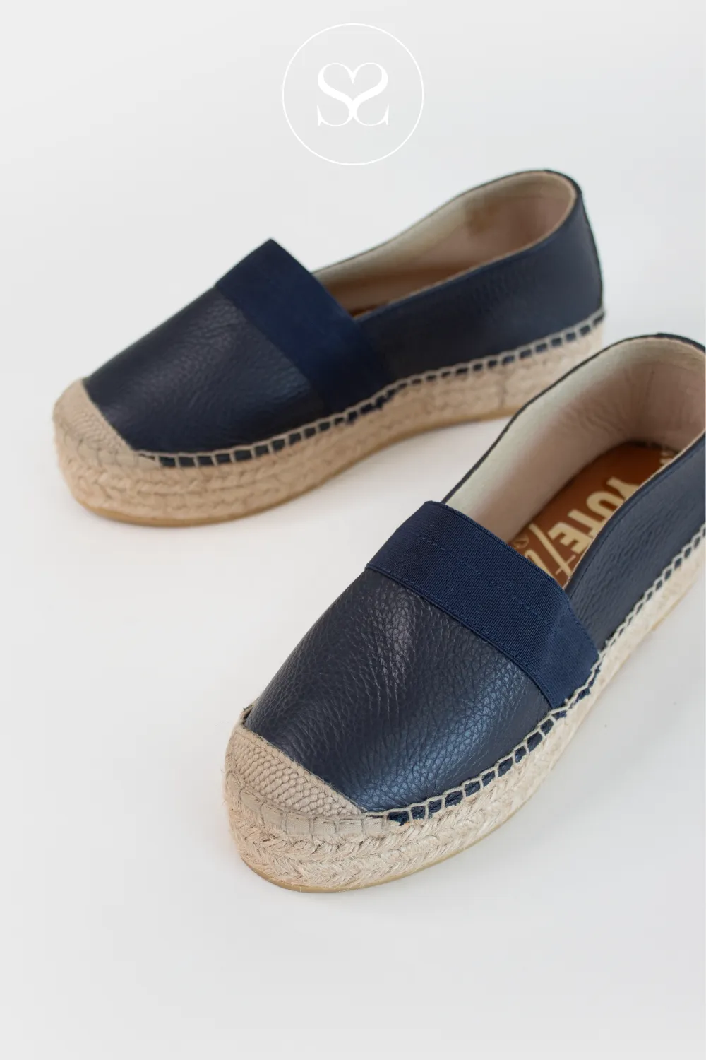 VIGUERA 2193 NAVY LEATHER PULL ON SHOES