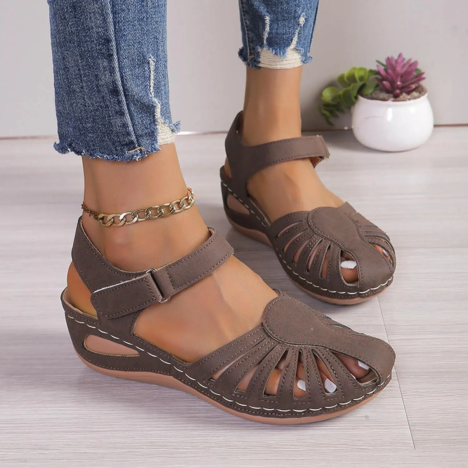 Women Close Toe Walking Sandals Dress Summer Wedges Heels for Women Ankle Strap Orthopedic Sandals Hollow Beach Shoes