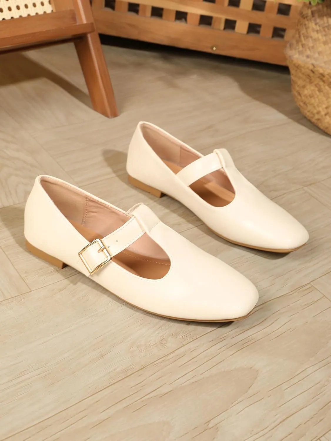 Women's Slip On T-Strap Mary Jane Flats Low Chunky Heel Comfy PU Round Toe Flat Shoes for Women Work Dressy Closed Toe Adjustable Strap Ballet Flats