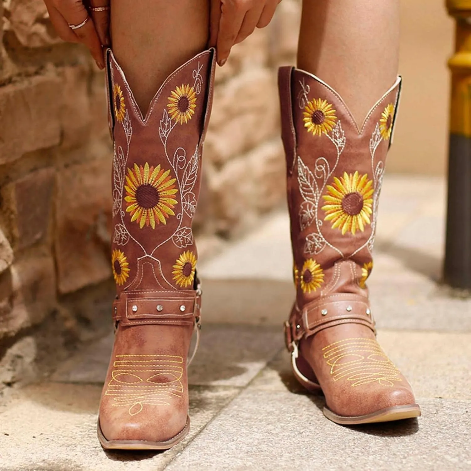 ZBYY Women Sunflower Embroidered Cowgirl Boots Square Toe Retro Western Boots Chunky Heels Pull On Mid Calf Booties